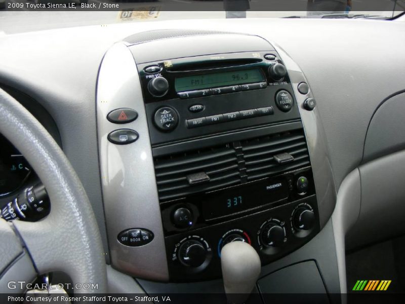 Black / Stone 2009 Toyota Sienna LE