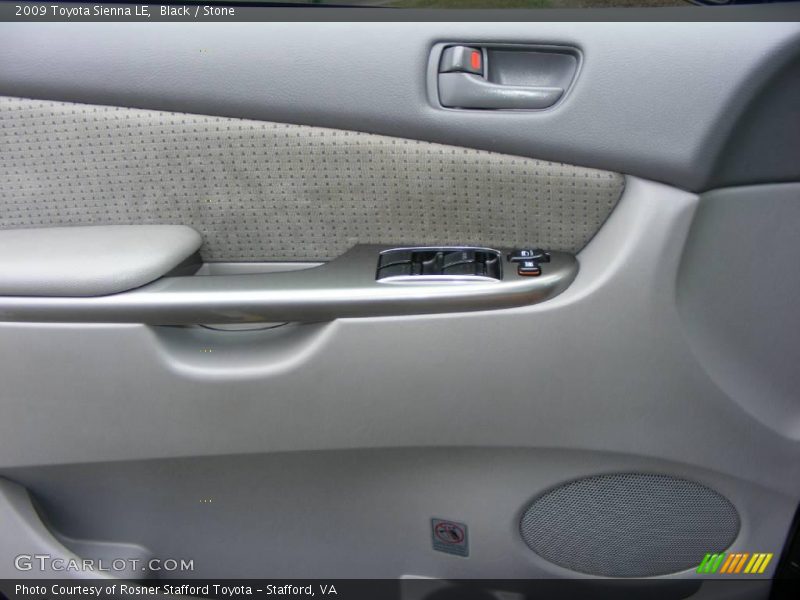 Black / Stone 2009 Toyota Sienna LE