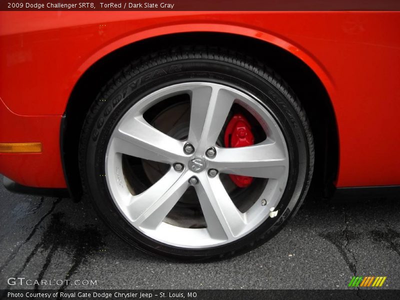 TorRed / Dark Slate Gray 2009 Dodge Challenger SRT8