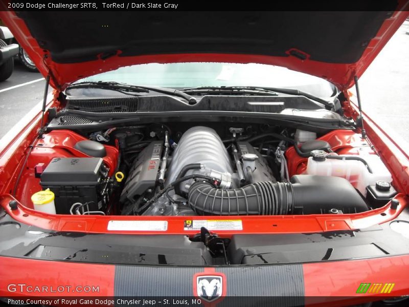 TorRed / Dark Slate Gray 2009 Dodge Challenger SRT8