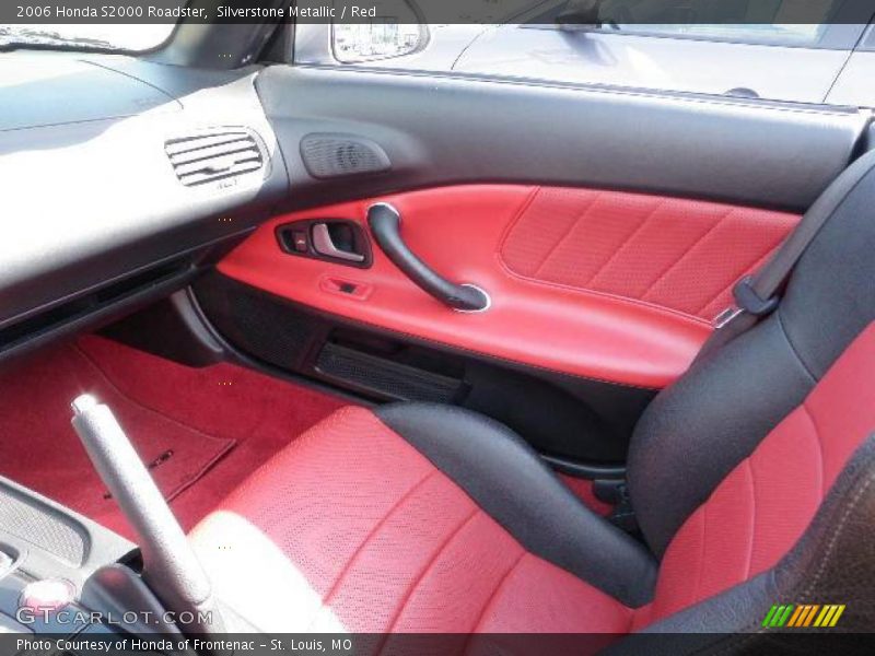Silverstone Metallic / Red 2006 Honda S2000 Roadster
