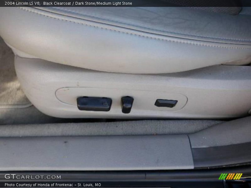 Black Clearcoat / Dark Stone/Medium Light Stone 2004 Lincoln LS V8