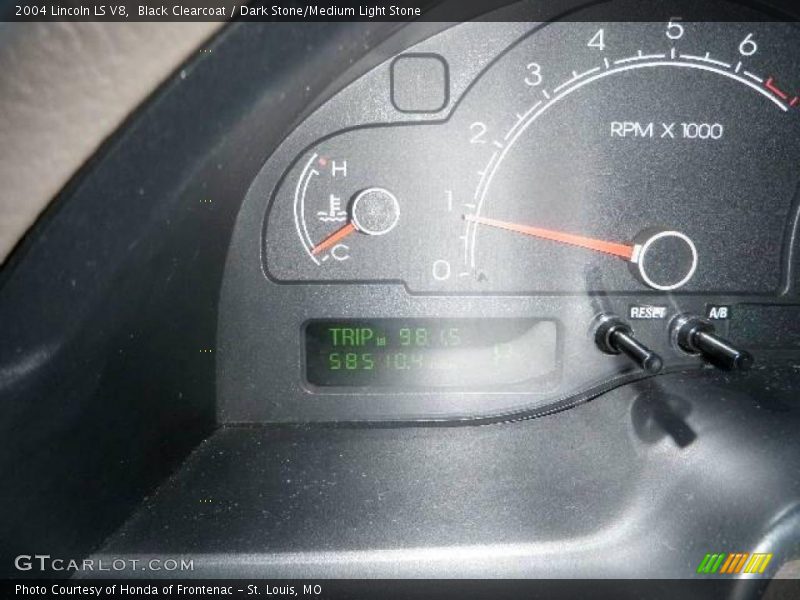 Black Clearcoat / Dark Stone/Medium Light Stone 2004 Lincoln LS V8