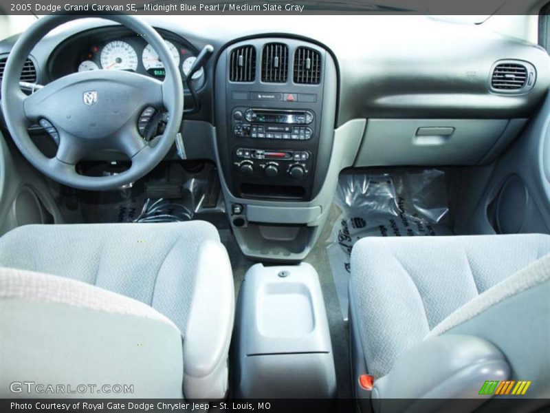 Midnight Blue Pearl / Medium Slate Gray 2005 Dodge Grand Caravan SE