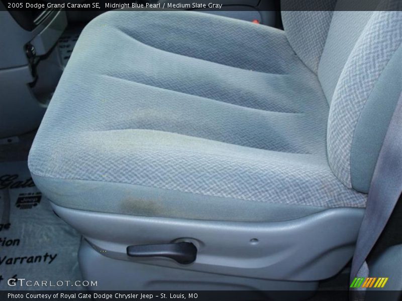 Midnight Blue Pearl / Medium Slate Gray 2005 Dodge Grand Caravan SE