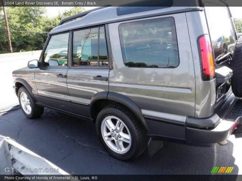 Bonatti Grey / Black 2004 Land Rover Discovery SE