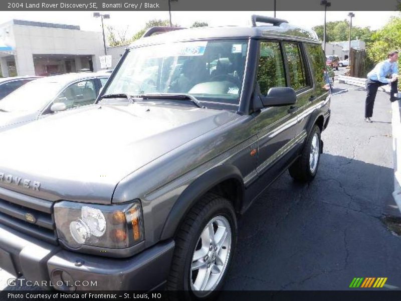 Bonatti Grey / Black 2004 Land Rover Discovery SE