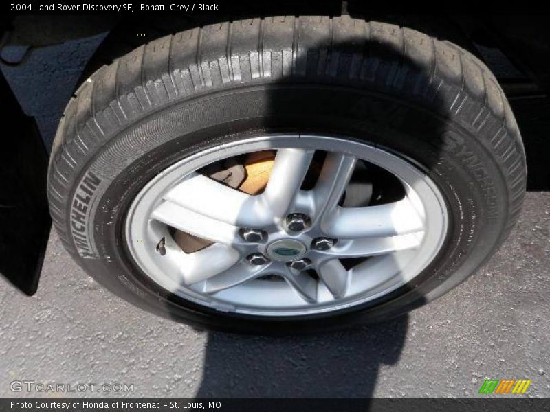 Bonatti Grey / Black 2004 Land Rover Discovery SE