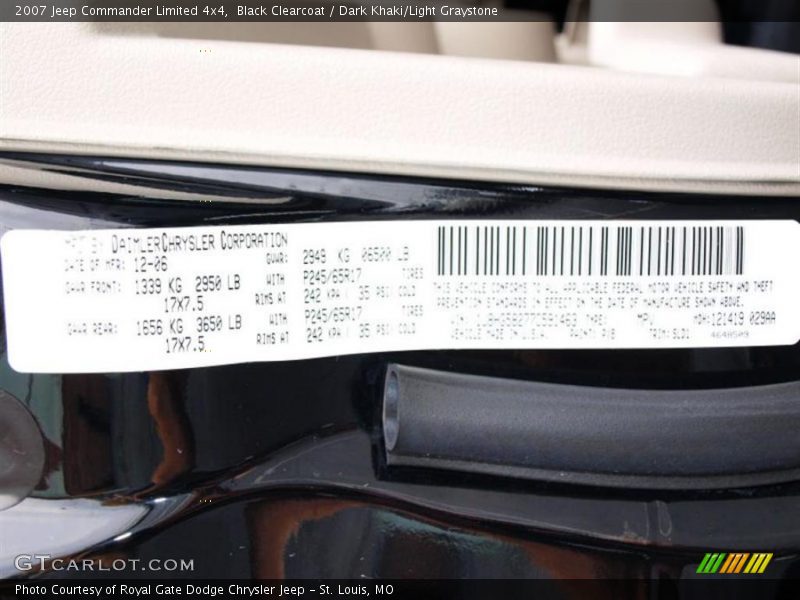 Black Clearcoat / Dark Khaki/Light Graystone 2007 Jeep Commander Limited 4x4