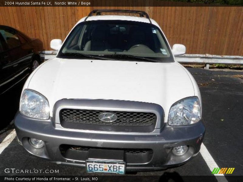 Nordic White / Beige 2004 Hyundai Santa Fe LX