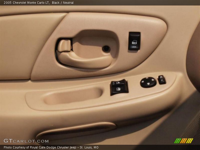 Black / Neutral 2005 Chevrolet Monte Carlo LT