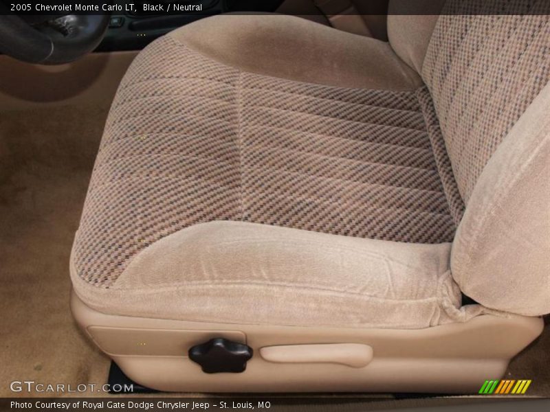Black / Neutral 2005 Chevrolet Monte Carlo LT