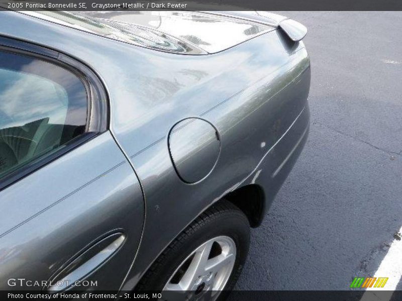 Graystone Metallic / Dark Pewter 2005 Pontiac Bonneville SE