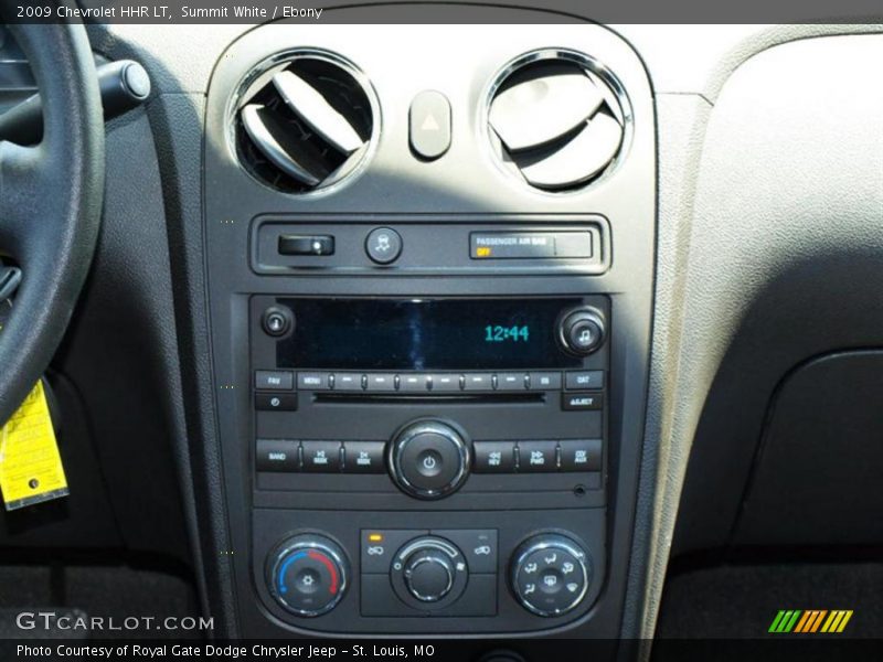 Summit White / Ebony 2009 Chevrolet HHR LT