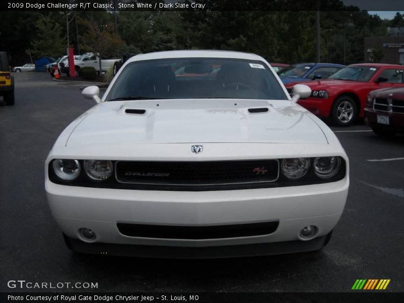 Stone White / Dark Slate Gray 2009 Dodge Challenger R/T Classic