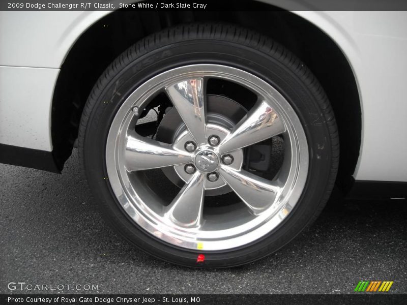 Stone White / Dark Slate Gray 2009 Dodge Challenger R/T Classic