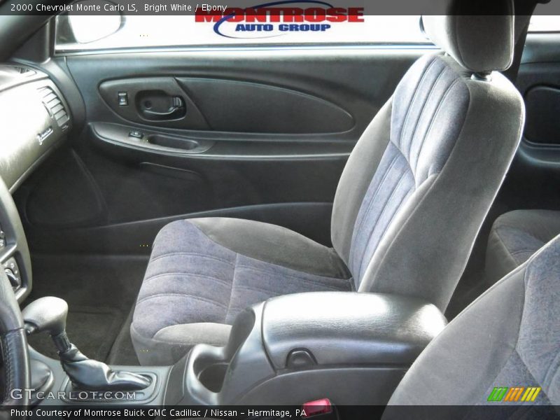 Bright White / Ebony 2000 Chevrolet Monte Carlo LS