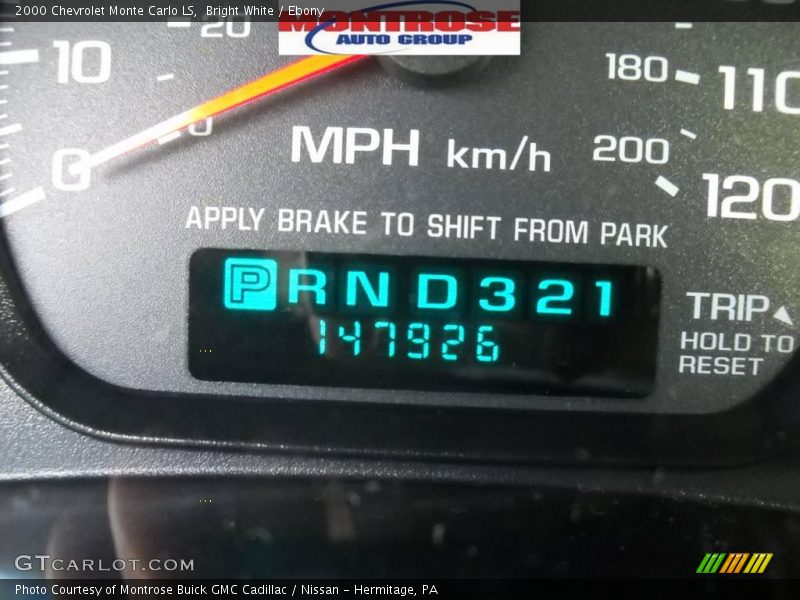 Bright White / Ebony 2000 Chevrolet Monte Carlo LS