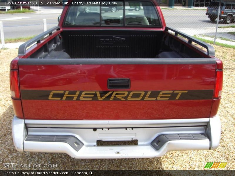 Cherry Red Metallic / Gray 1994 Chevrolet S10 LS Extended Cab