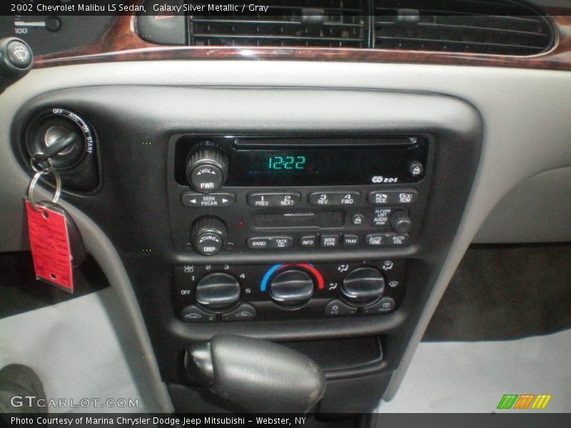 Galaxy Silver Metallic / Gray 2002 Chevrolet Malibu LS Sedan