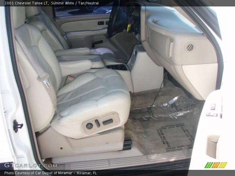 Summit White / Tan/Neutral 2001 Chevrolet Tahoe LT