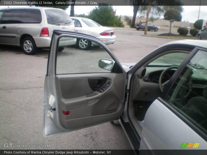 Galaxy Silver Metallic / Gray 2002 Chevrolet Malibu LS Sedan