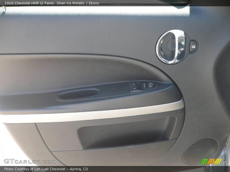 Silver Ice Metallic / Ebony 2009 Chevrolet HHR LS Panel