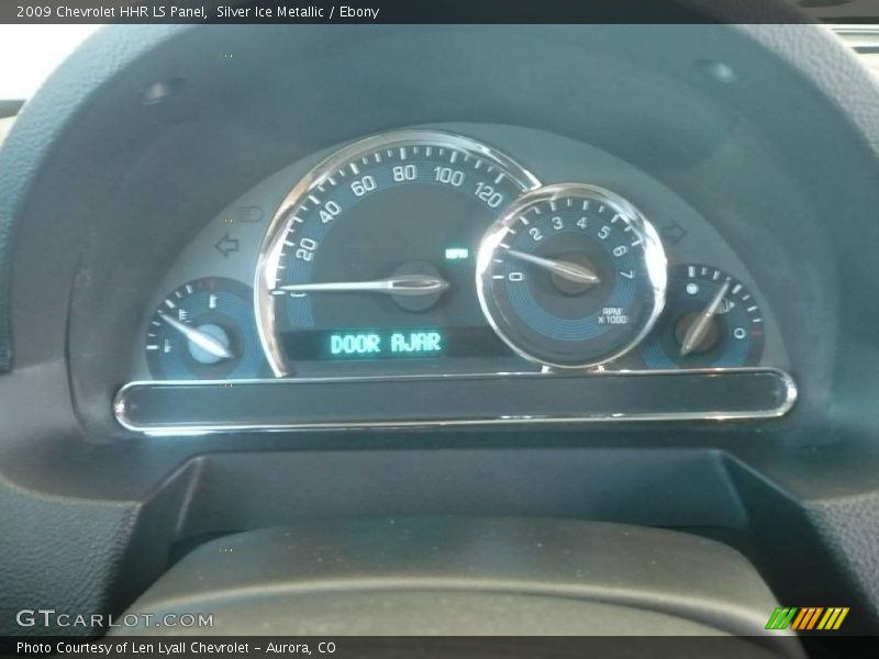 Silver Ice Metallic / Ebony 2009 Chevrolet HHR LS Panel