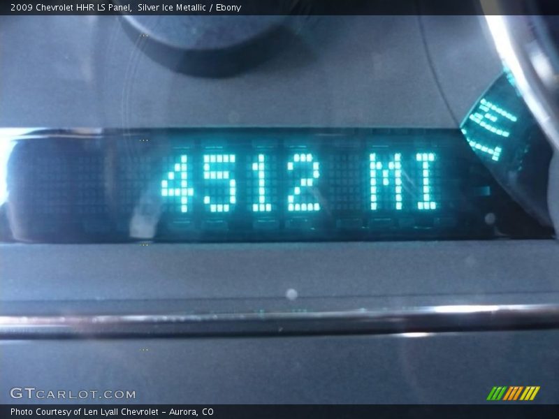 Silver Ice Metallic / Ebony 2009 Chevrolet HHR LS Panel