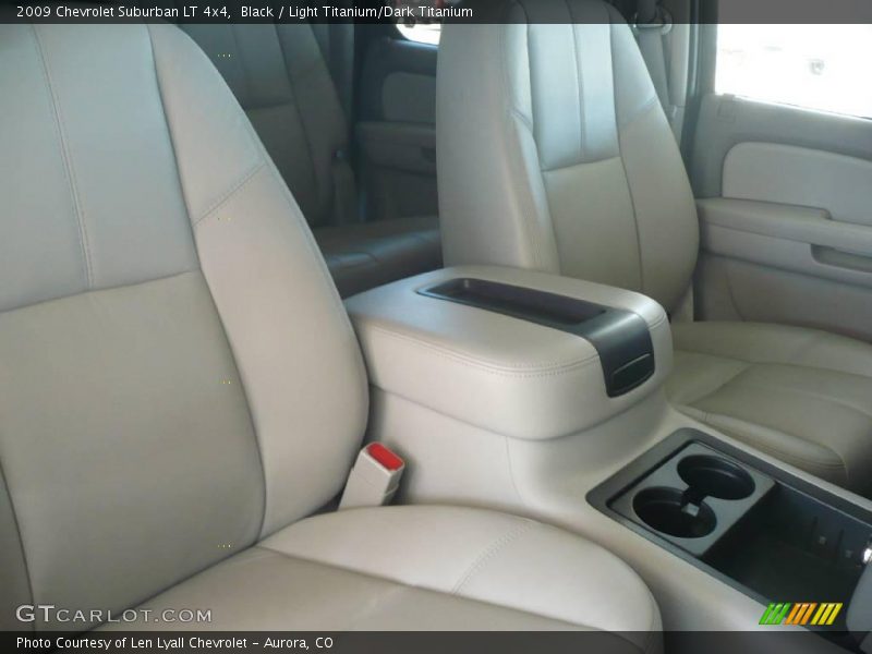 Black / Light Titanium/Dark Titanium 2009 Chevrolet Suburban LT 4x4