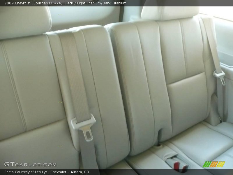 Black / Light Titanium/Dark Titanium 2009 Chevrolet Suburban LT 4x4