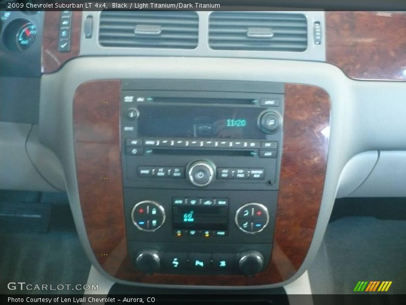 Black / Light Titanium/Dark Titanium 2009 Chevrolet Suburban LT 4x4