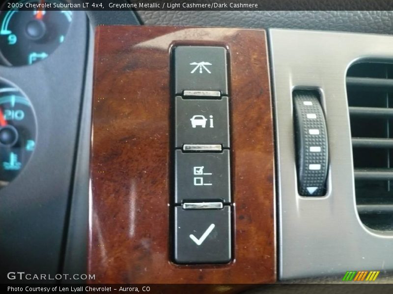 Greystone Metallic / Light Cashmere/Dark Cashmere 2009 Chevrolet Suburban LT 4x4