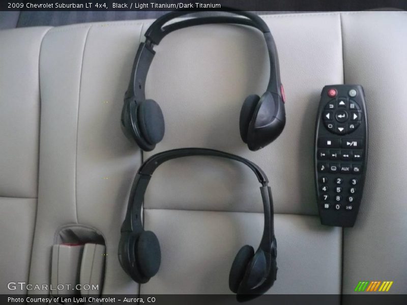 Black / Light Titanium/Dark Titanium 2009 Chevrolet Suburban LT 4x4