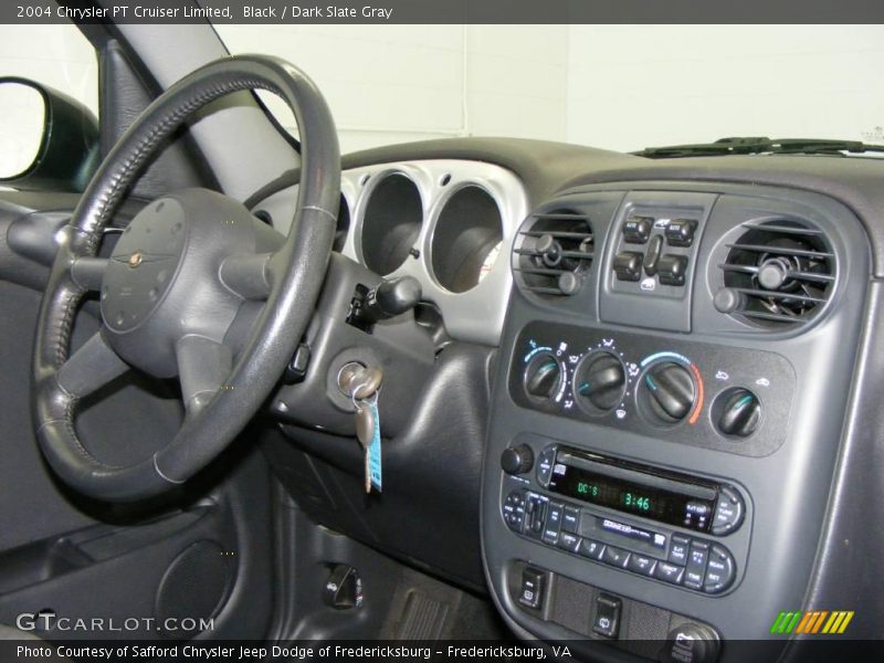 Black / Dark Slate Gray 2004 Chrysler PT Cruiser Limited