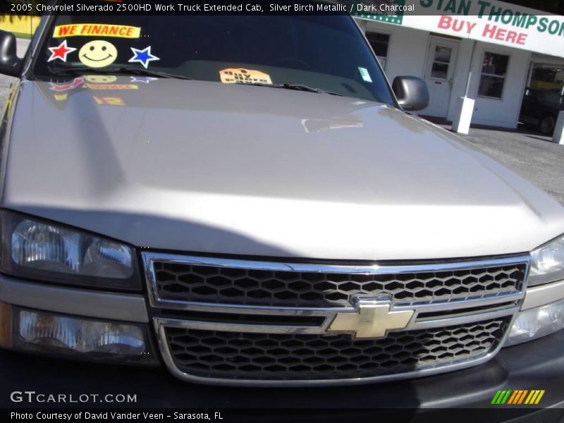 Silver Birch Metallic / Dark Charcoal 2005 Chevrolet Silverado 2500HD Work Truck Extended Cab