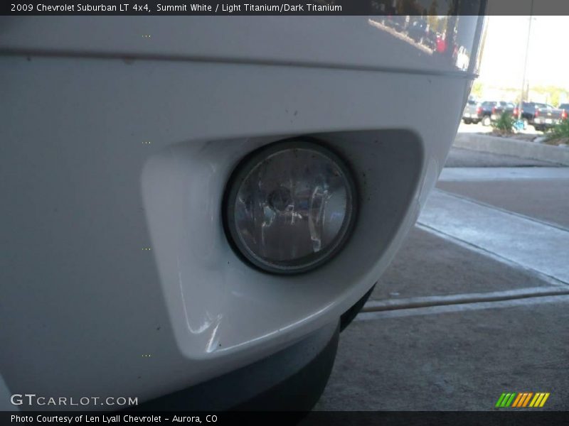 Summit White / Light Titanium/Dark Titanium 2009 Chevrolet Suburban LT 4x4
