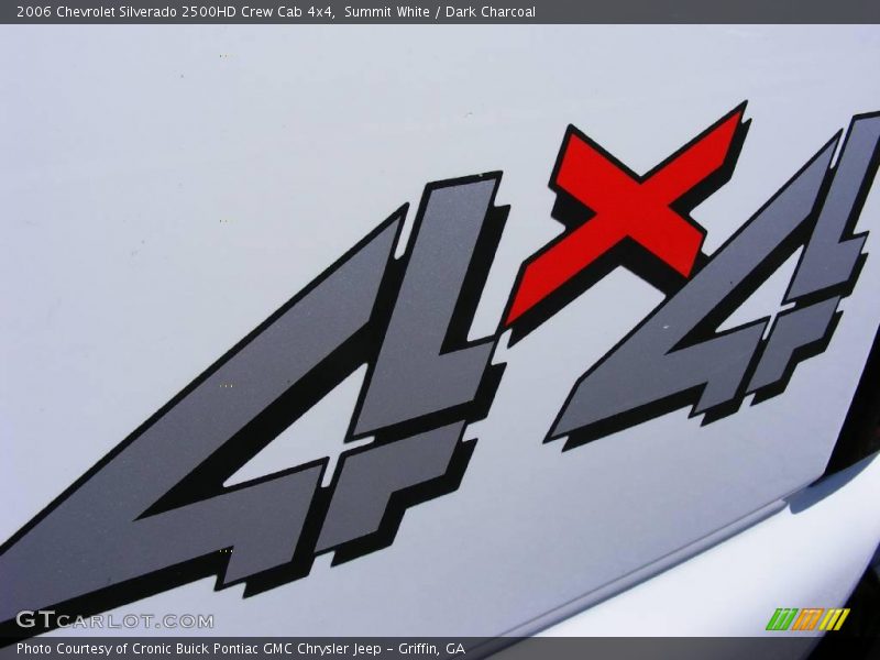 Summit White / Dark Charcoal 2006 Chevrolet Silverado 2500HD Crew Cab 4x4