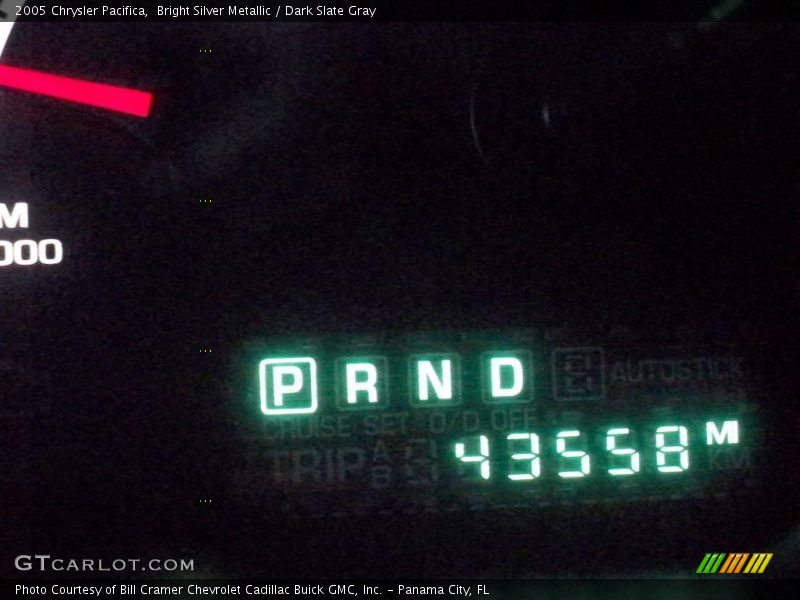 Bright Silver Metallic / Dark Slate Gray 2005 Chrysler Pacifica