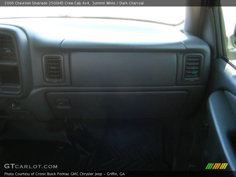 Summit White / Dark Charcoal 2006 Chevrolet Silverado 2500HD Crew Cab 4x4