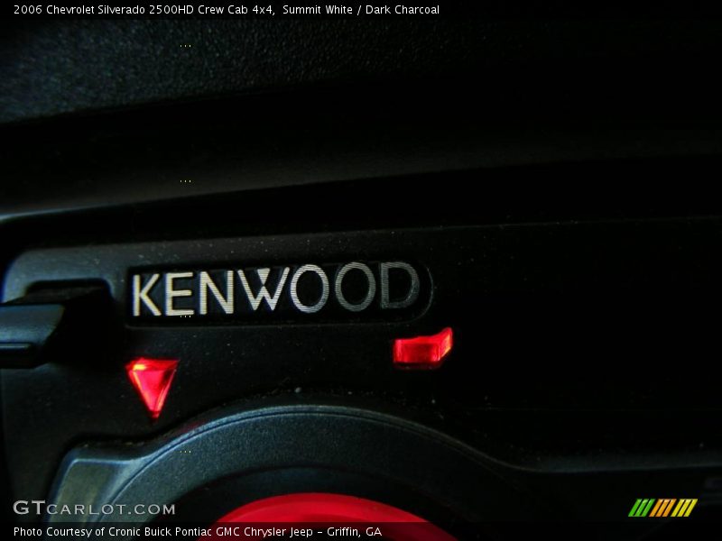 Summit White / Dark Charcoal 2006 Chevrolet Silverado 2500HD Crew Cab 4x4