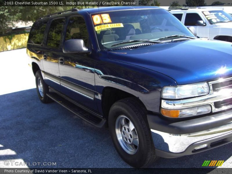 Indigo Blue Metallic / Gray/Dark Charcoal 2003 Chevrolet Suburban 1500 LS