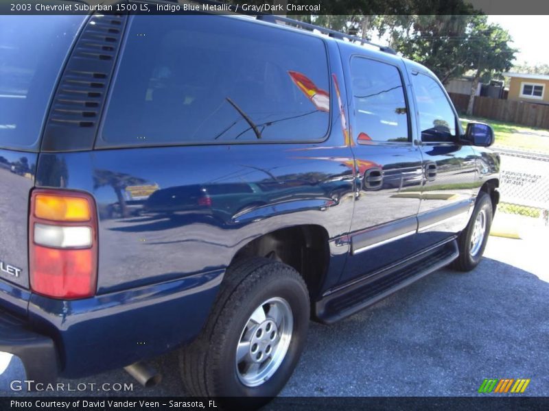 Indigo Blue Metallic / Gray/Dark Charcoal 2003 Chevrolet Suburban 1500 LS