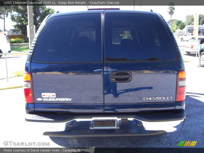 Indigo Blue Metallic / Gray/Dark Charcoal 2003 Chevrolet Suburban 1500 LS
