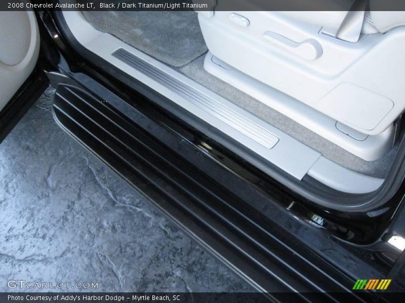 Black / Dark Titanium/Light Titanium 2008 Chevrolet Avalanche LT