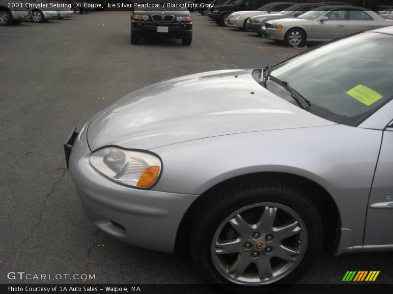 Ice Silver Pearlcoat / Black/Light Gray 2001 Chrysler Sebring LXi Coupe