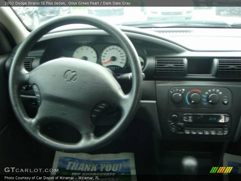 Onyx Green Pearl / Dark Slate Gray 2002 Dodge Stratus SE Plus Sedan