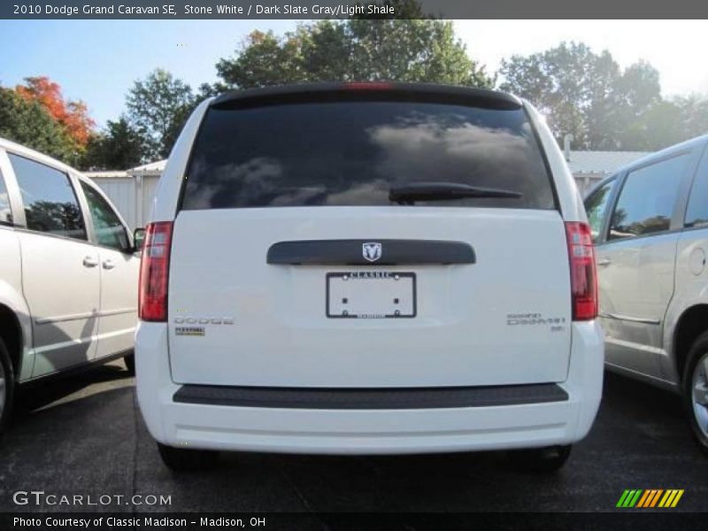 Stone White / Dark Slate Gray/Light Shale 2010 Dodge Grand Caravan SE