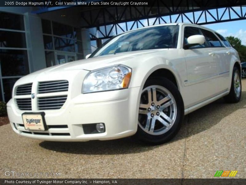 Cool Vanilla White / Dark Slate Gray/Light Graystone 2005 Dodge Magnum R/T