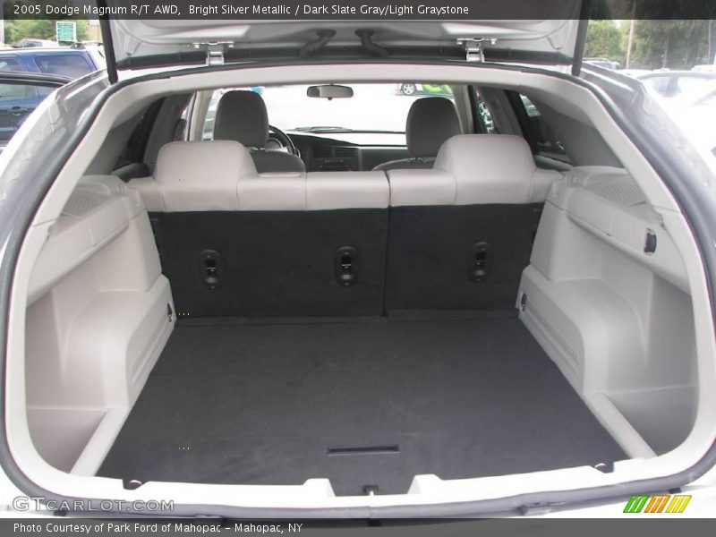 Bright Silver Metallic / Dark Slate Gray/Light Graystone 2005 Dodge Magnum R/T AWD